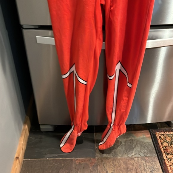 Wonder Woman RED fleece one piece body suit zip up Onesie PJS footed costume Lg - Picture 3 of 16